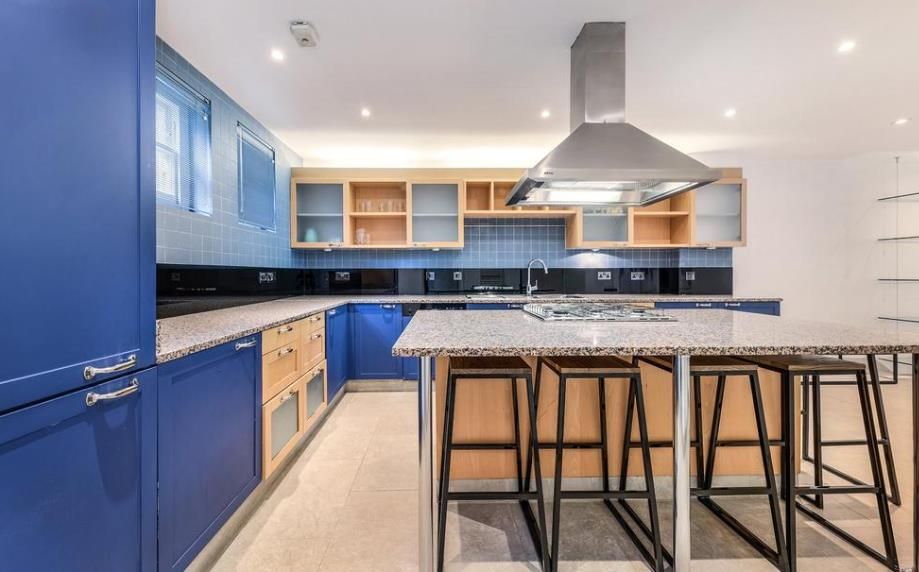 Property photo 2 of 7 4 - 19 Hyde Park Square 9 09.10.Png