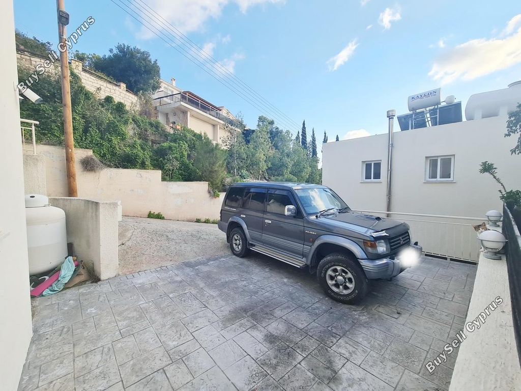 Property photo 3 of 37