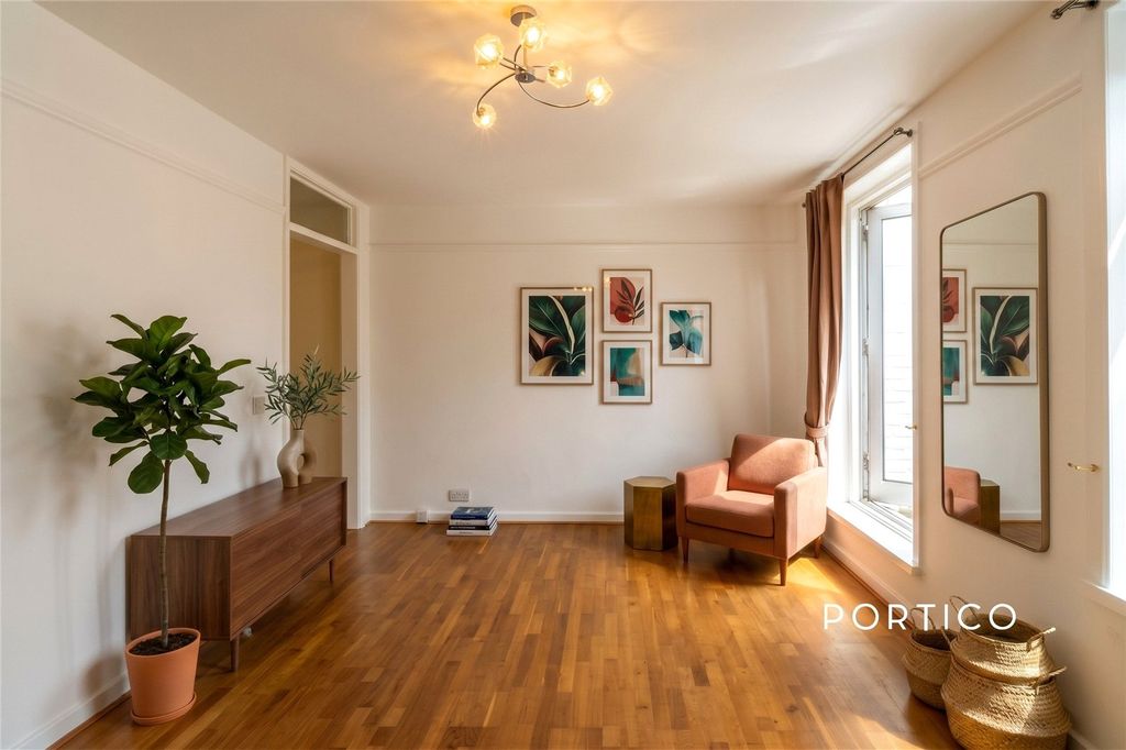 Property photo 3 of 12 Picture No. 28