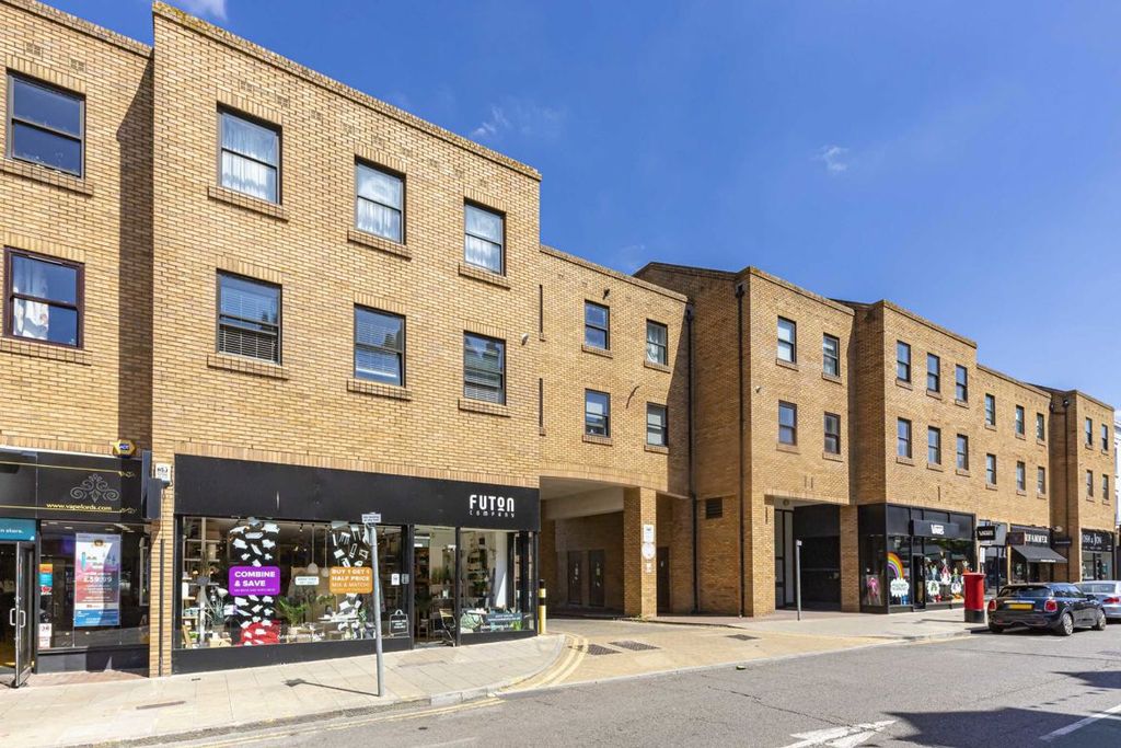 Property photo 1 of 4