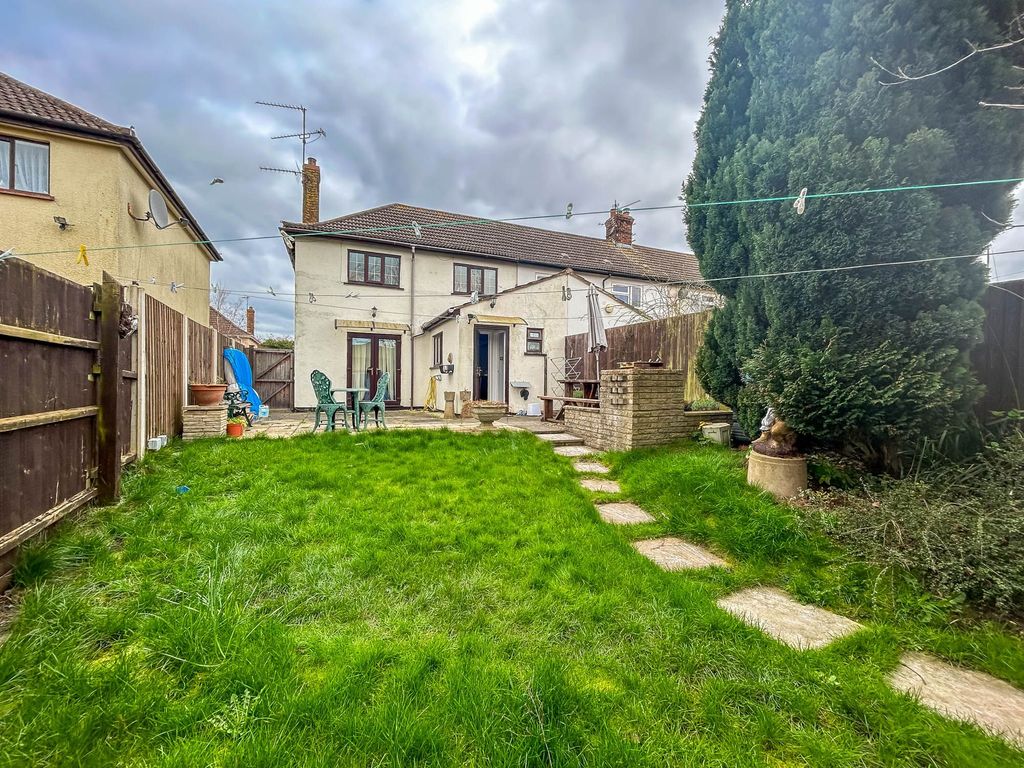 Property photo 2 of 20