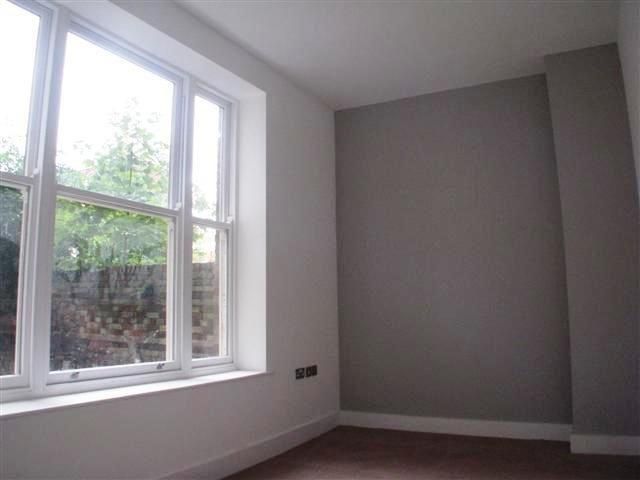 Property photo 2 of 5 Bedroomapt1.Jpg
