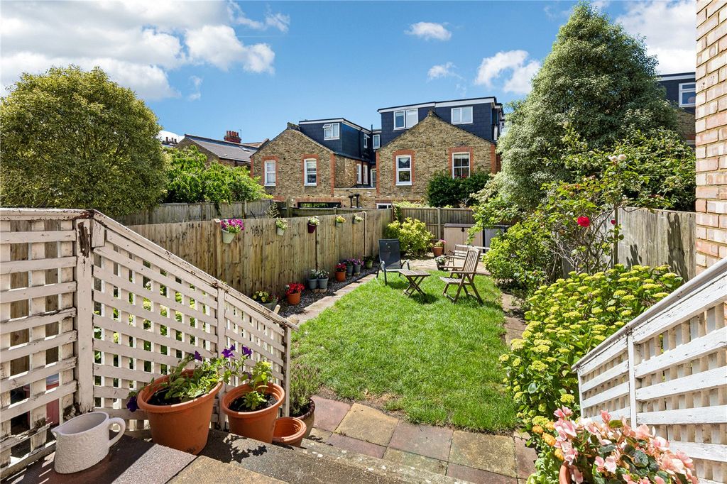 Property photo 2 of 13 Picture No. 07