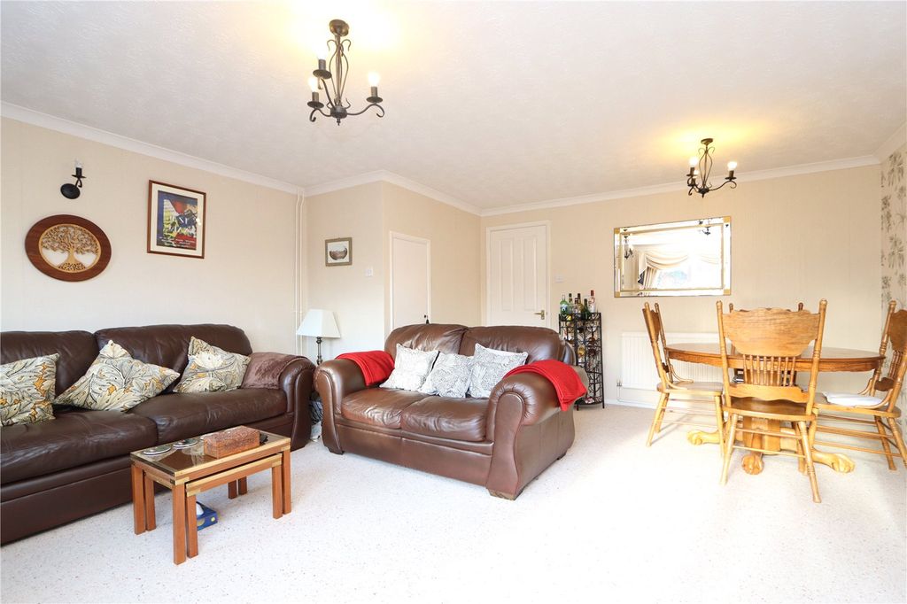 Property photo 2 of 14 Picture No. 13