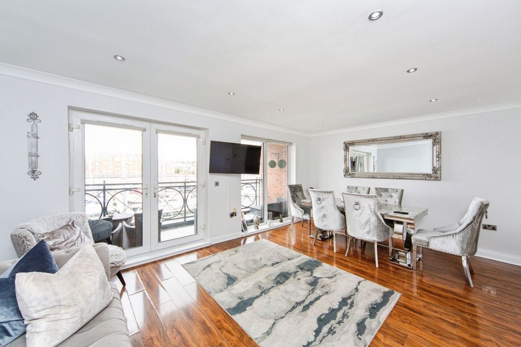 Property photo 2 of 14 Pbox-Img.Jpg