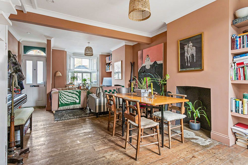 Property photo 2 of 26