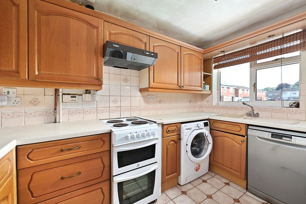 Property photo 2 of 13 Kitchen