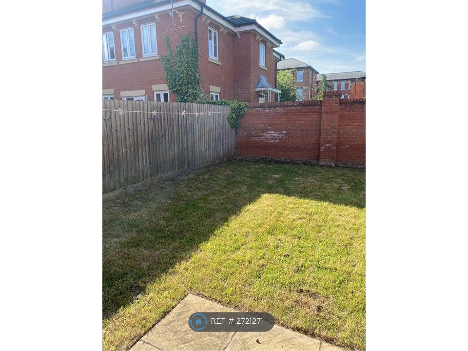 Property photo 2 of 12 Back Garden