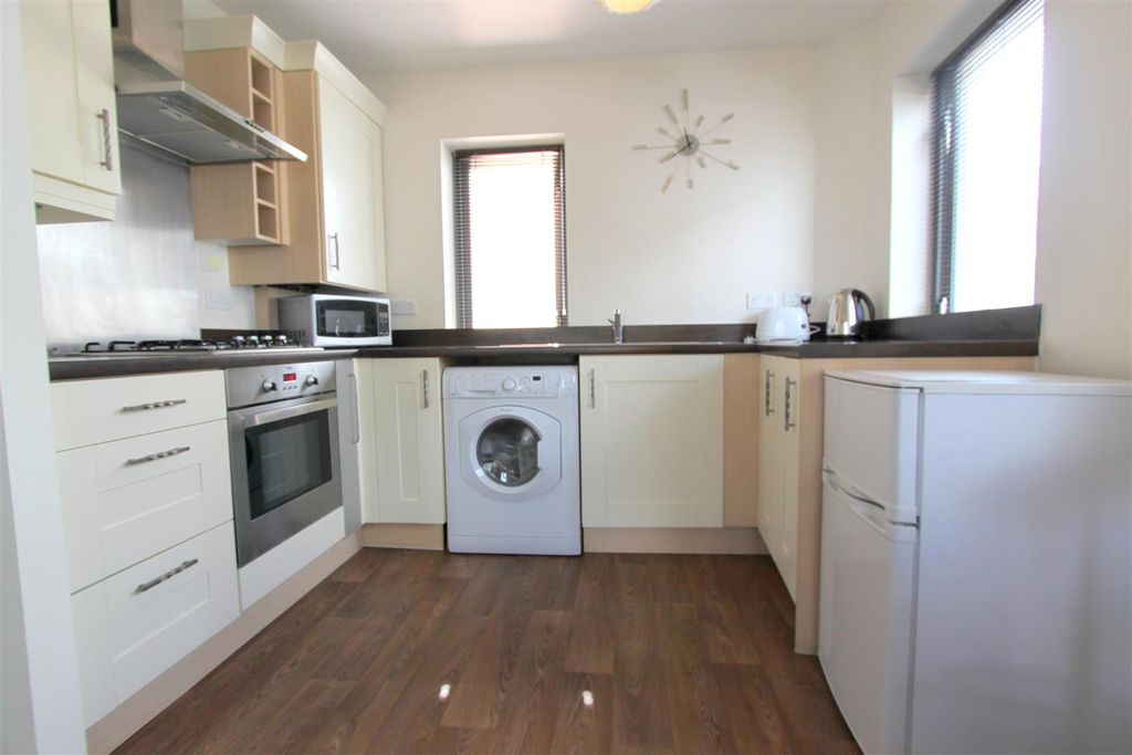 Property photo 2 of 7