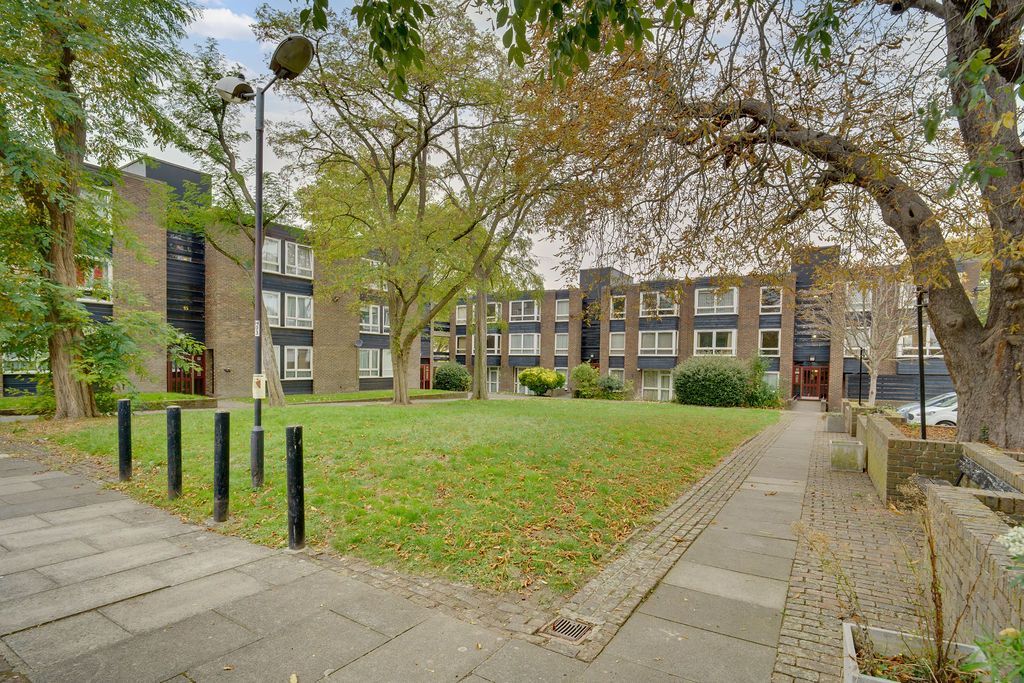 Property photo 3 of 23