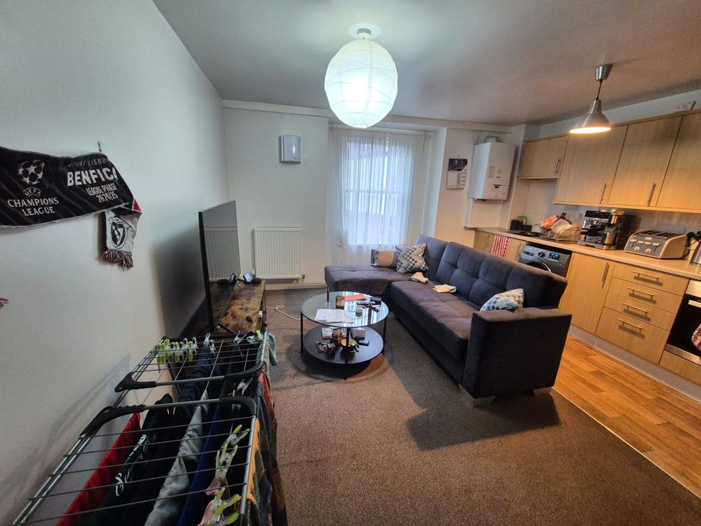 Property photo 2 of 8 Balcony