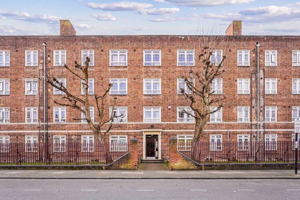 Property photo 1 of 4