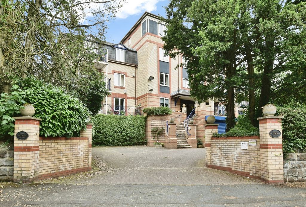 Property photo 1 of 28 Pbox-Img.Jpg