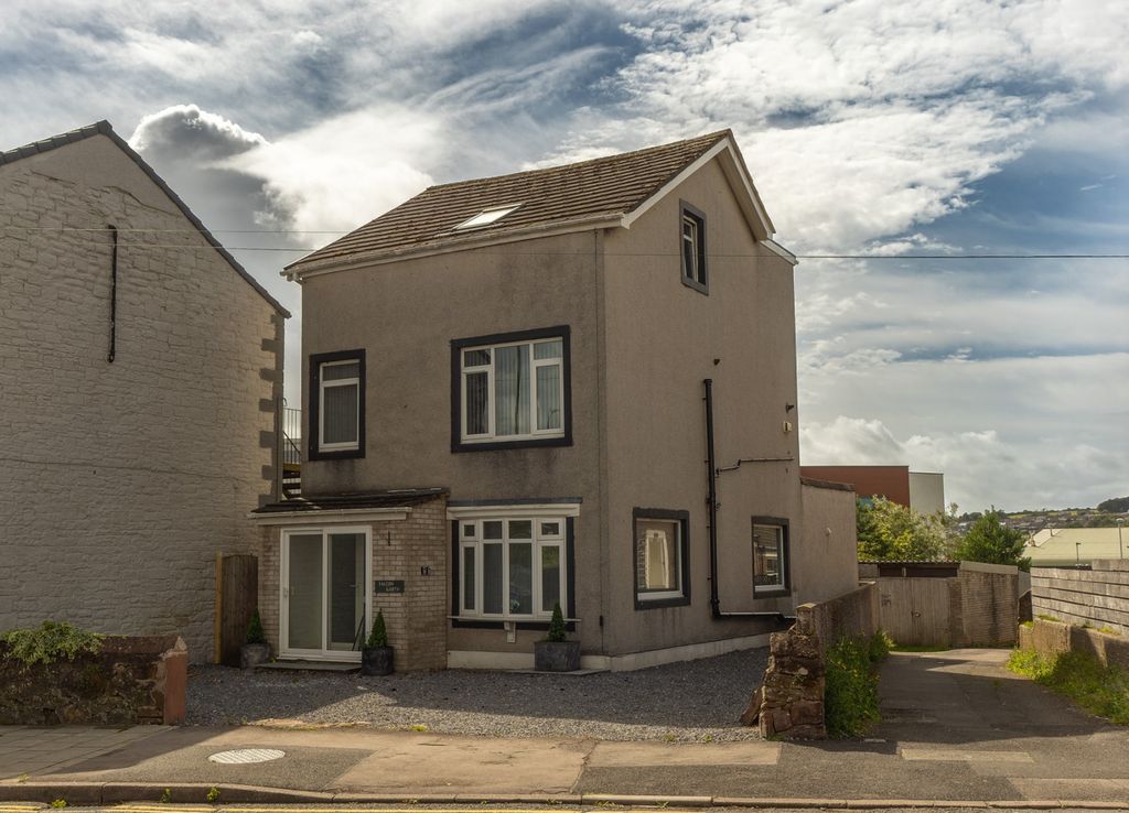 Property photo 1 of 16 Brand New! HMO Property To Let – Egremont, West Cumbria | Rooms Prices Start From £475(Standard) | £550(En-Suites)  All Bills Included!