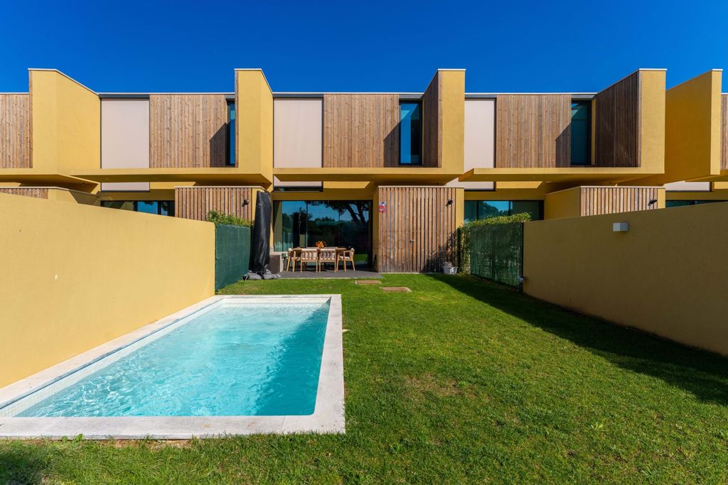 Property photo 2 of 30