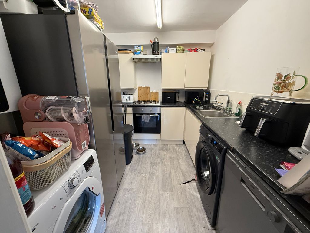 Property photo 2 of 8 Img_9507