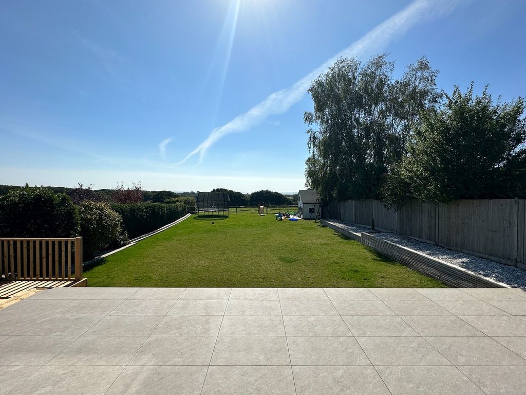 Property photo 2 of 38