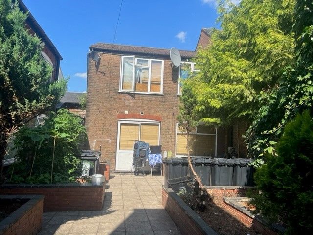 Property photo 1 of 6
