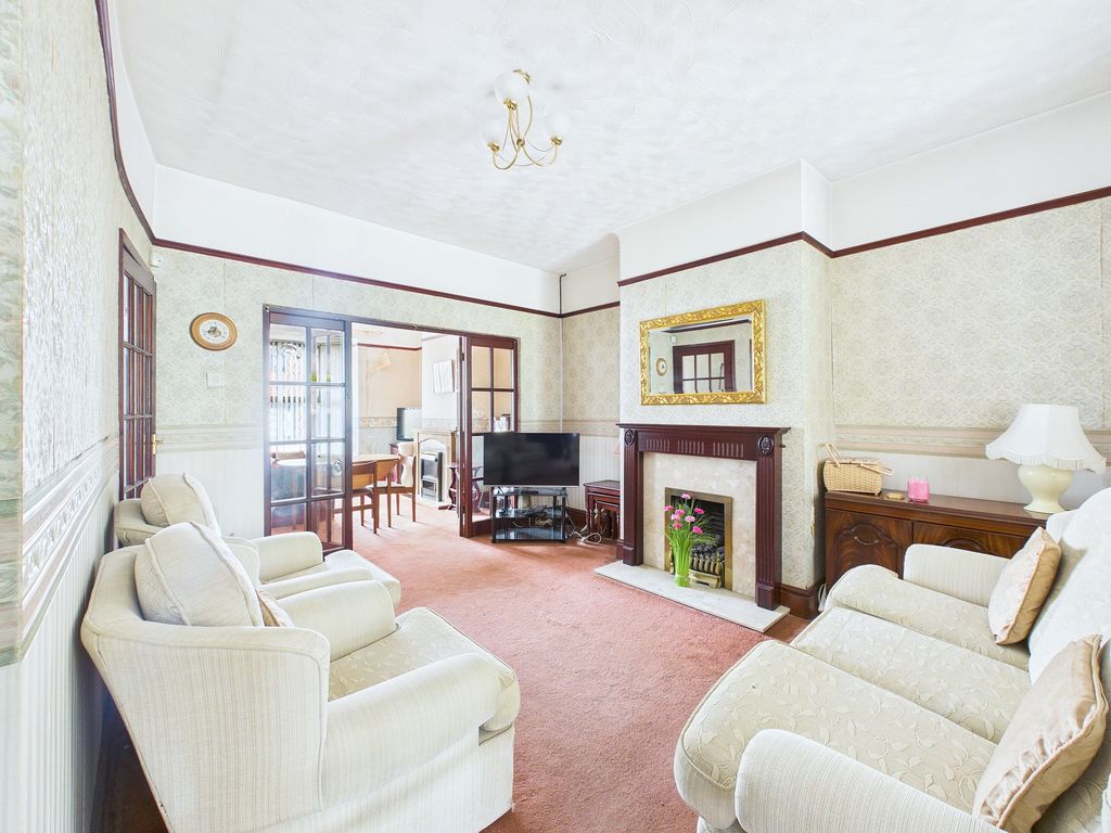 Property photo 2 of 22