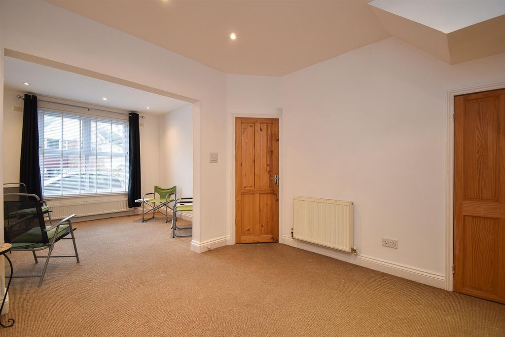 Property photo 3 of 22 Dining Room