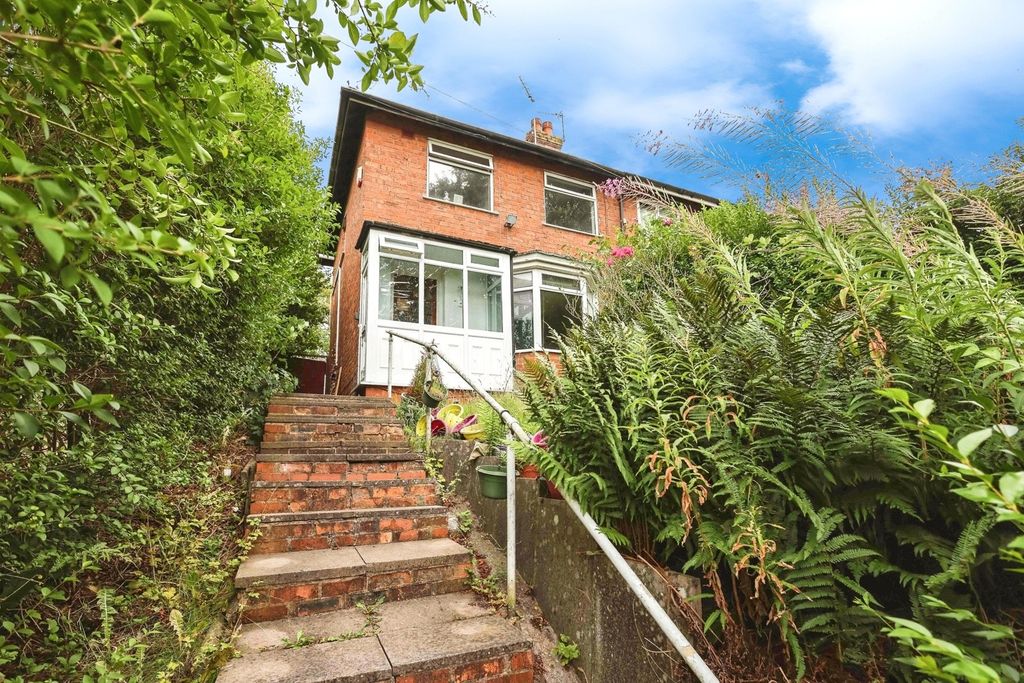 Property photo 1 of 15 Photo