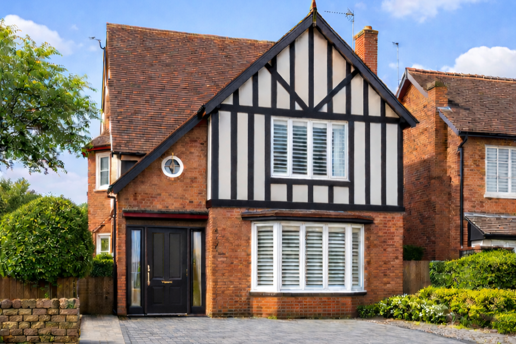 Property photo 1 of 16 Front (Exterior)