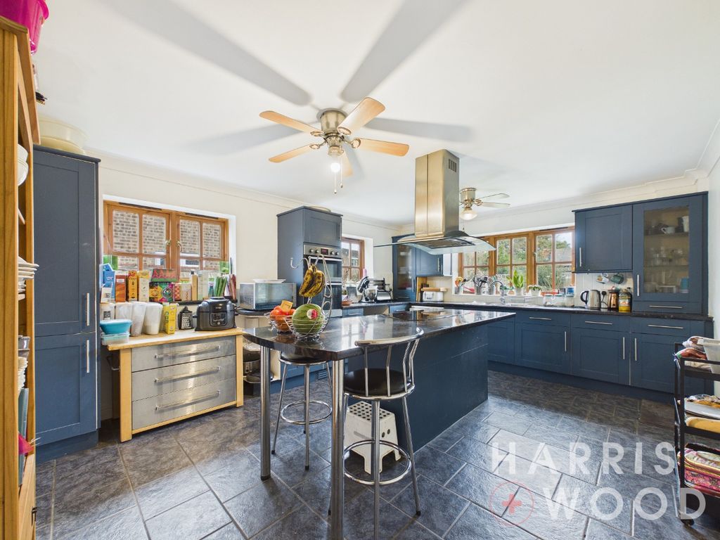 Property photo 3 of 34 4941613