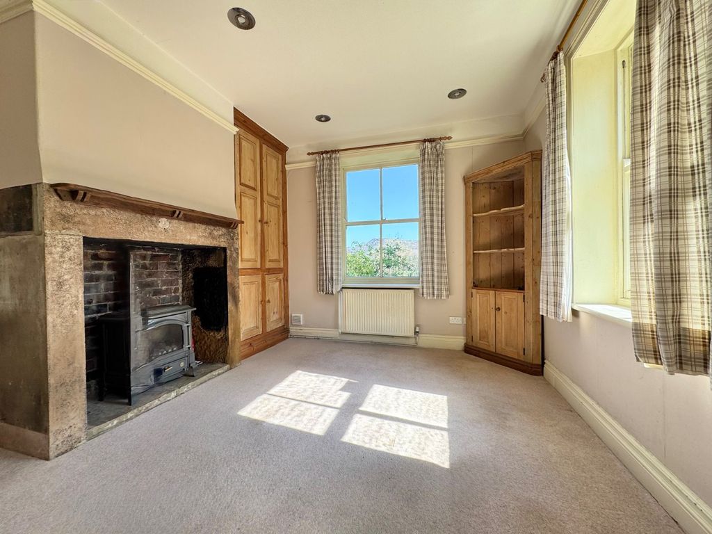 Property photo 2 of 12 Picture No. 06