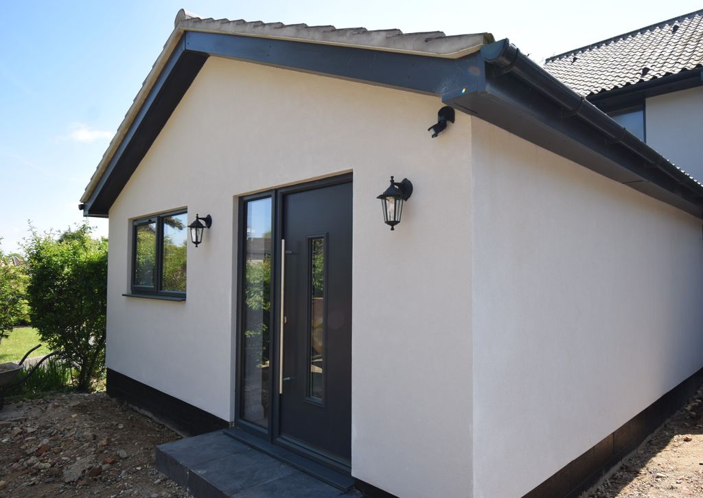 Property photo 1 of 9 Front.Jpg