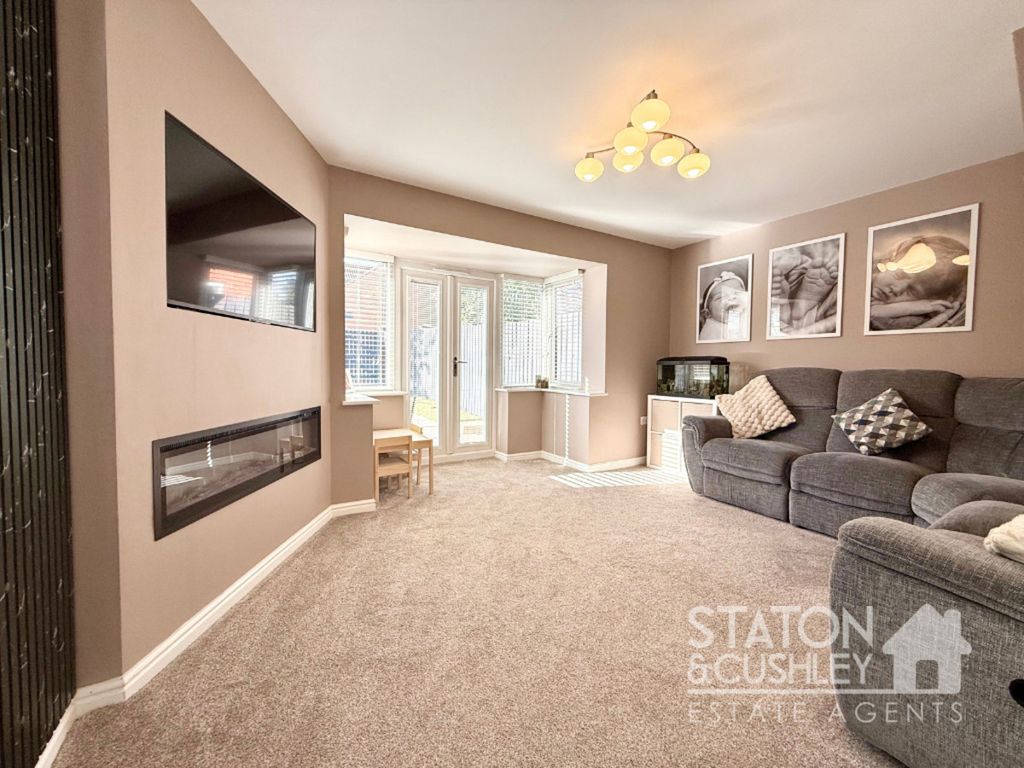 Property photo 2 of 33