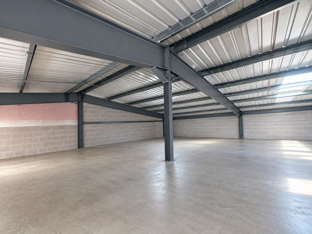 Property photo 1 of 3