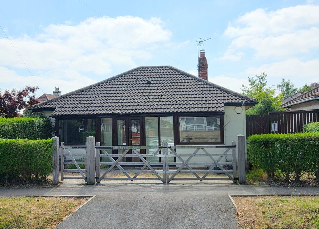 Property photo 2 of 21