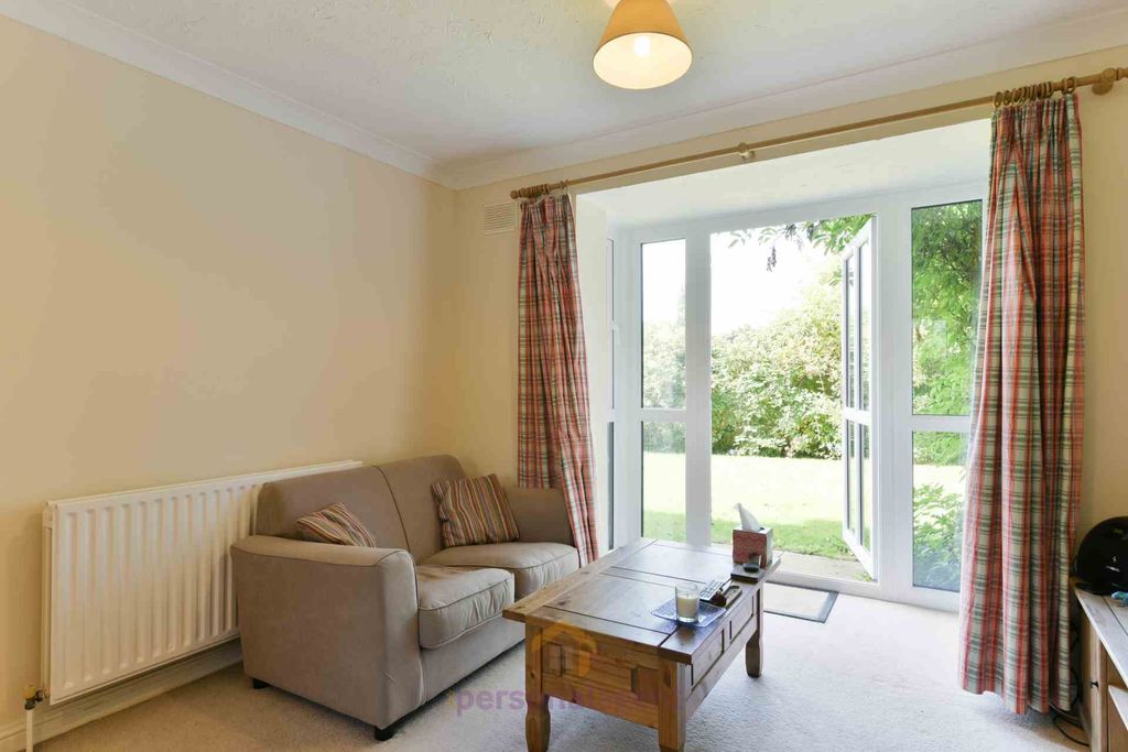 Property photo 3 of 7