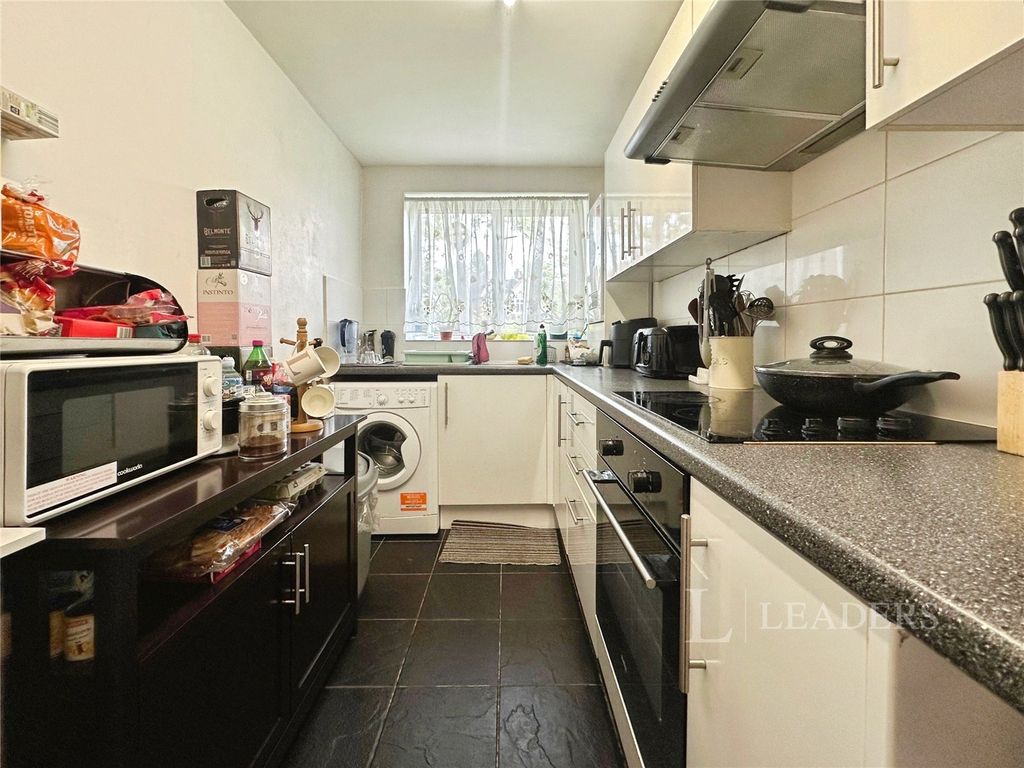 Property photo 3 of 11 Picture No. 17
