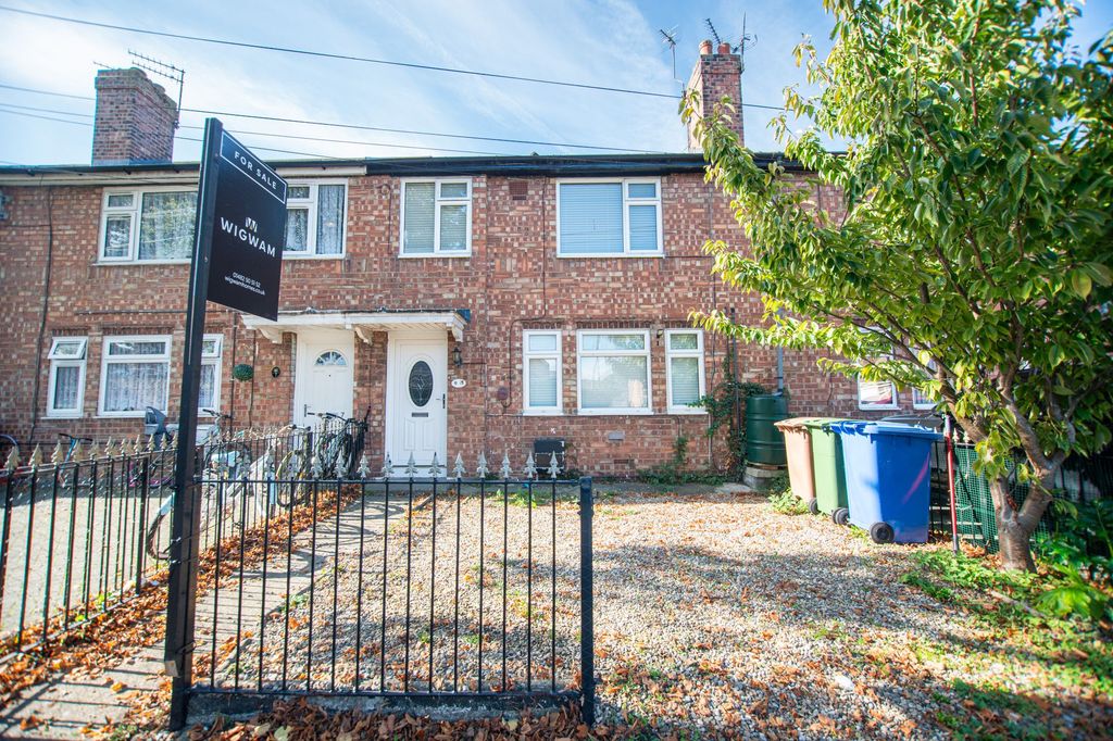 Property photo 1 of 18 Front