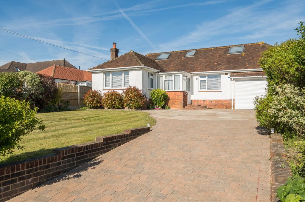 Property photo 1 of 15 1465674-10-6A0F31...