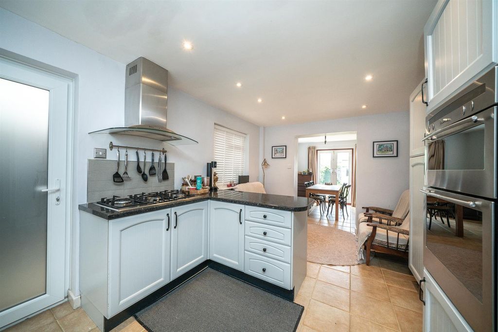 Property photo 3 of 36 43-St-Vinbcent-Drive-1021.Jpg
