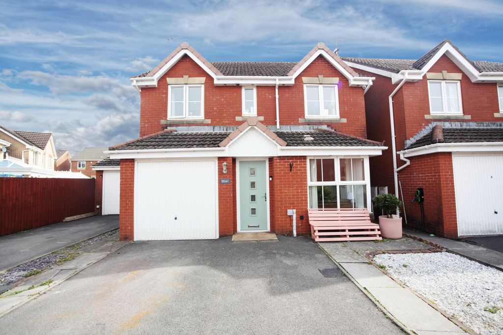 Property photo 2 of 34 Ac3Da677-4Af4-4A43-86d1-B962A32c8E2d.Jpeg