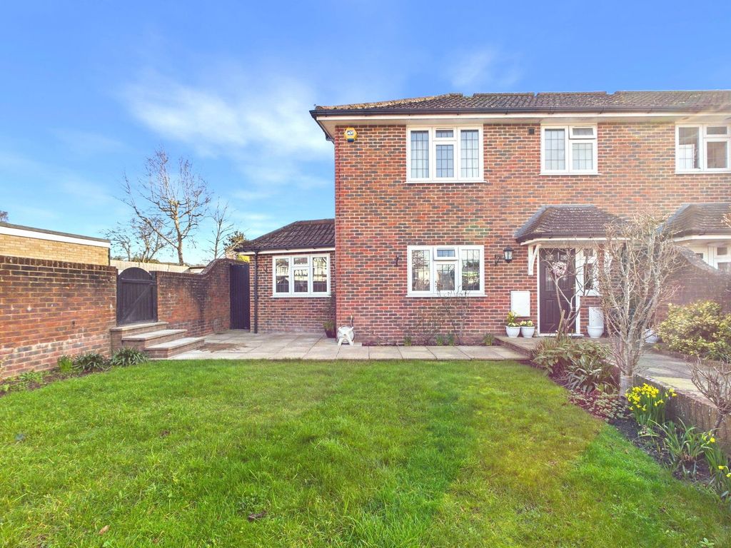 Property photo 1 of 28