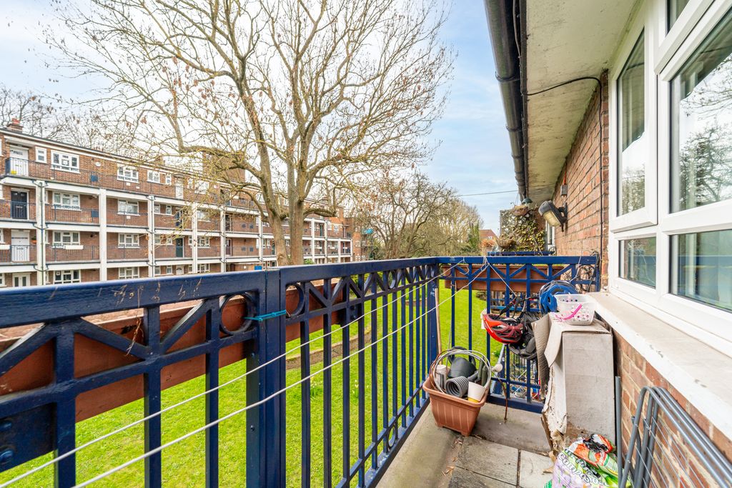 Property photo 2 of 11 Mba08377-Edit