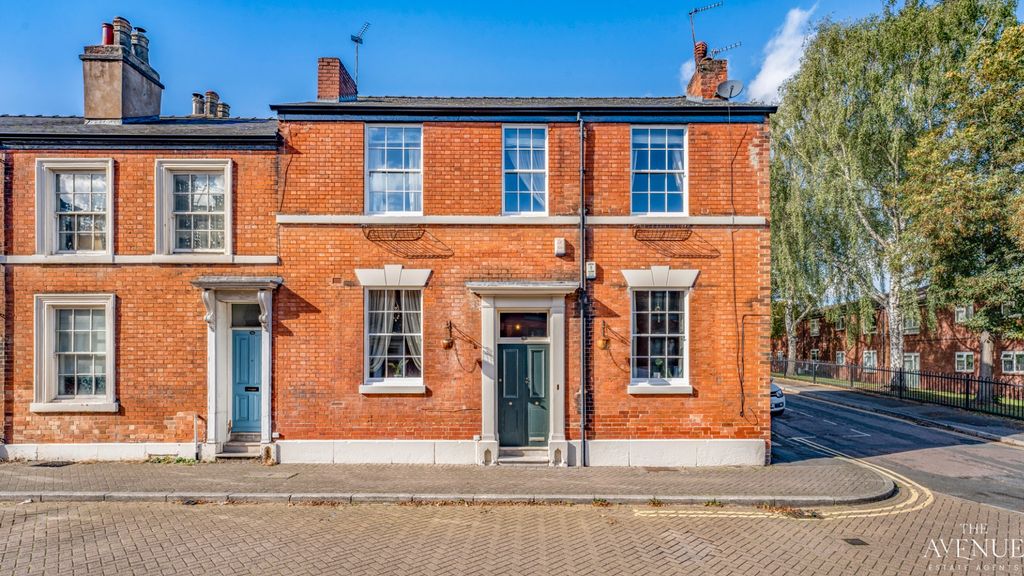 Property photo 1 of 30 5437421