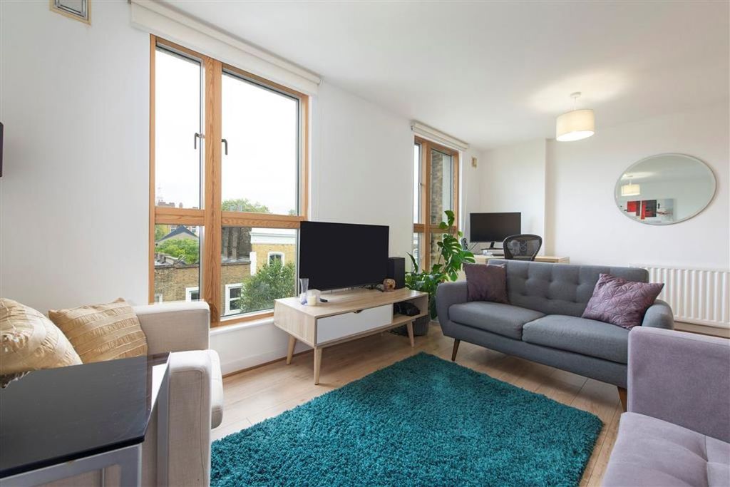 Property photo 2 of 8