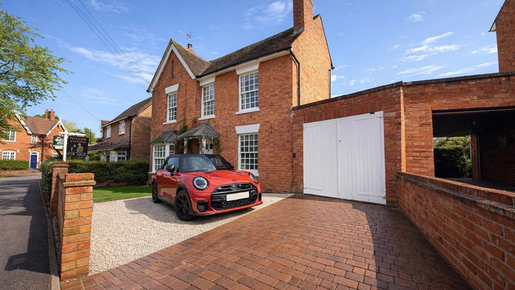 Property photo 2 of 25