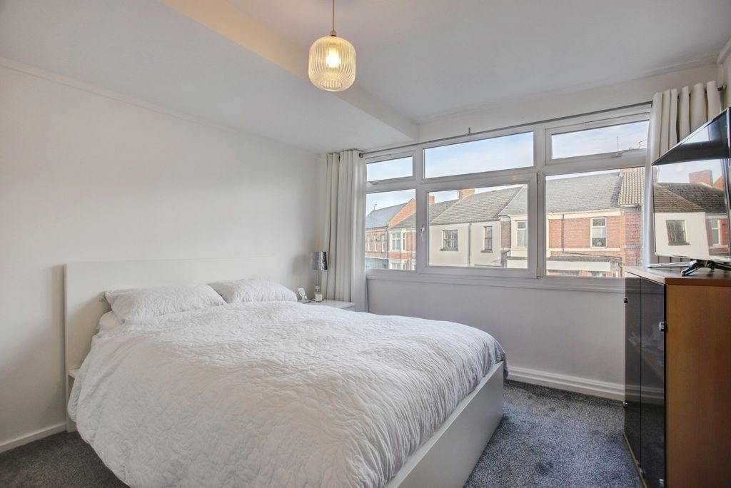 Property photo 3 of 9 Pbox-Img.Jpg