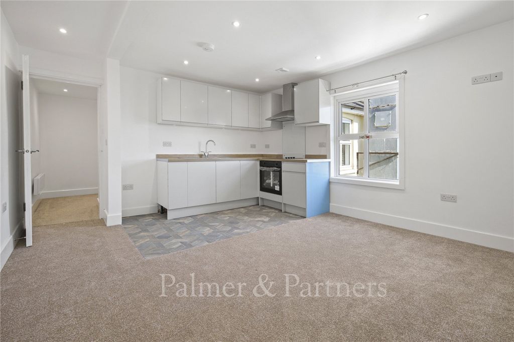 Property photo 1 of 6 Reception Room