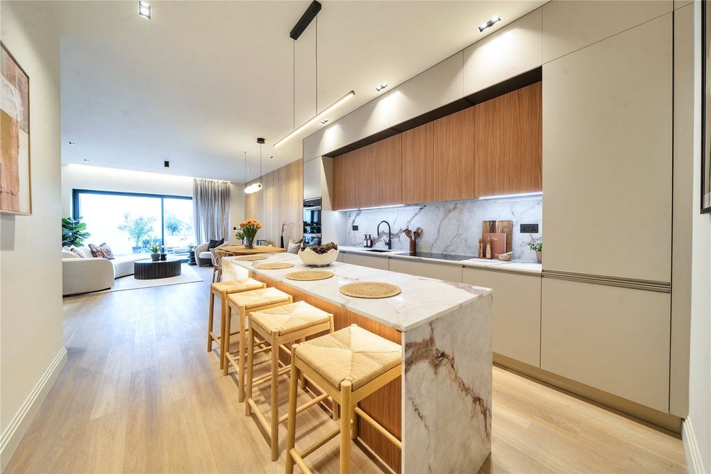 Property photo 1 of 14 Picture No. 37