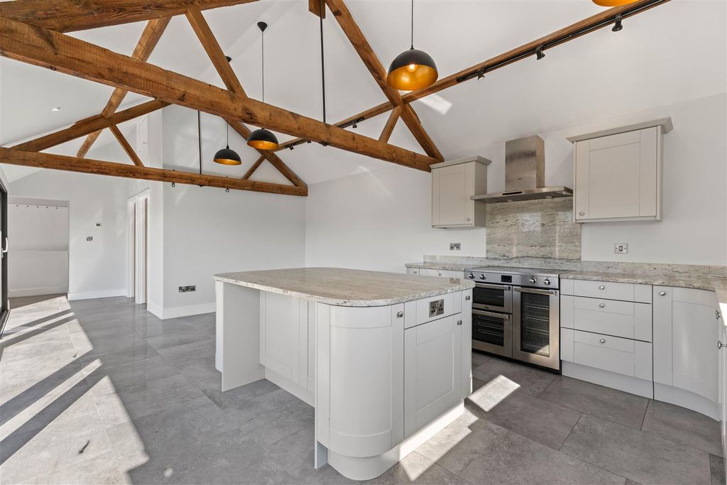 Property photo 3 of 13 231A2168.Jpg