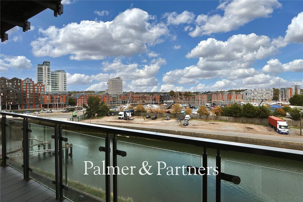 Property photo 3 of 20 Picture No. 04