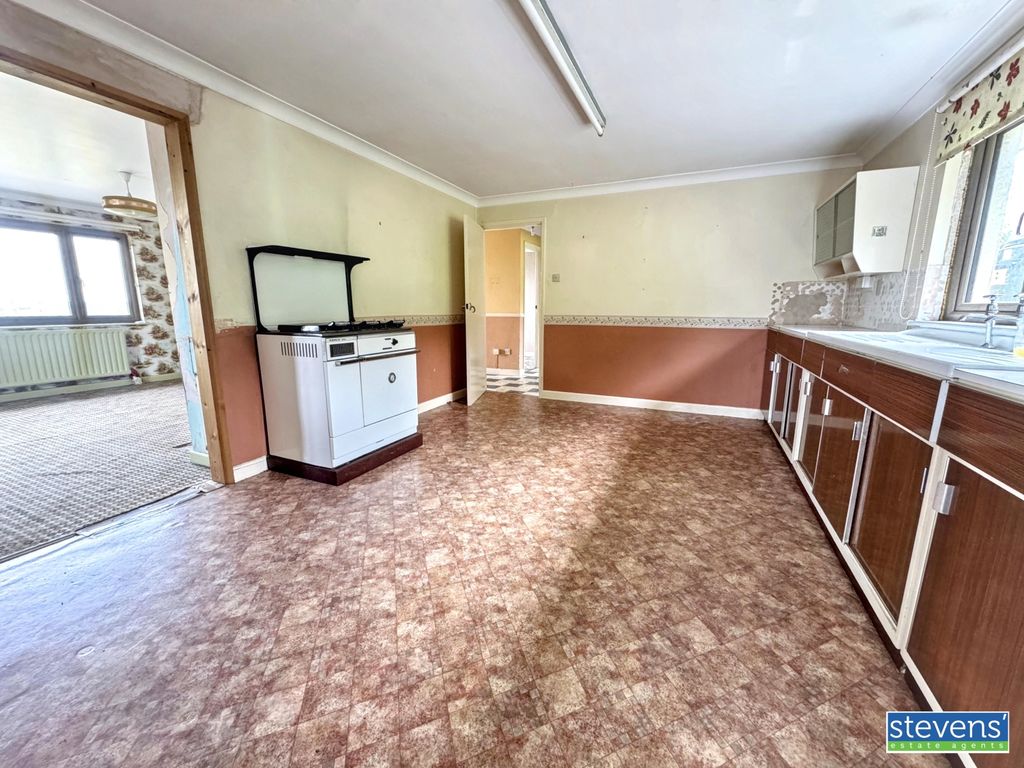 Property photo 2 of 19 Img_0743