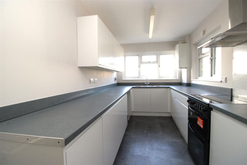 Property photo 3 of 12 Img_3324.Jpg
